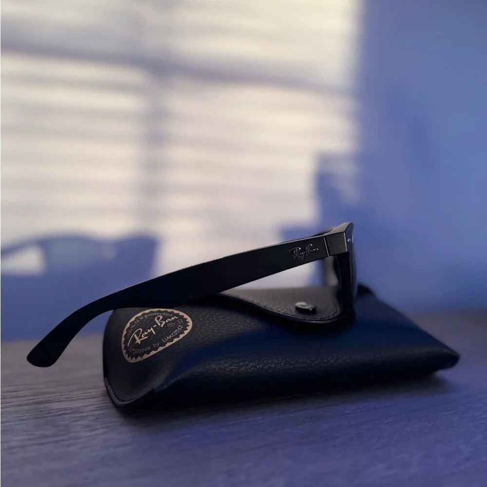 Ray-Ban New Wayfarer Matte Black - Picture 3 of 4